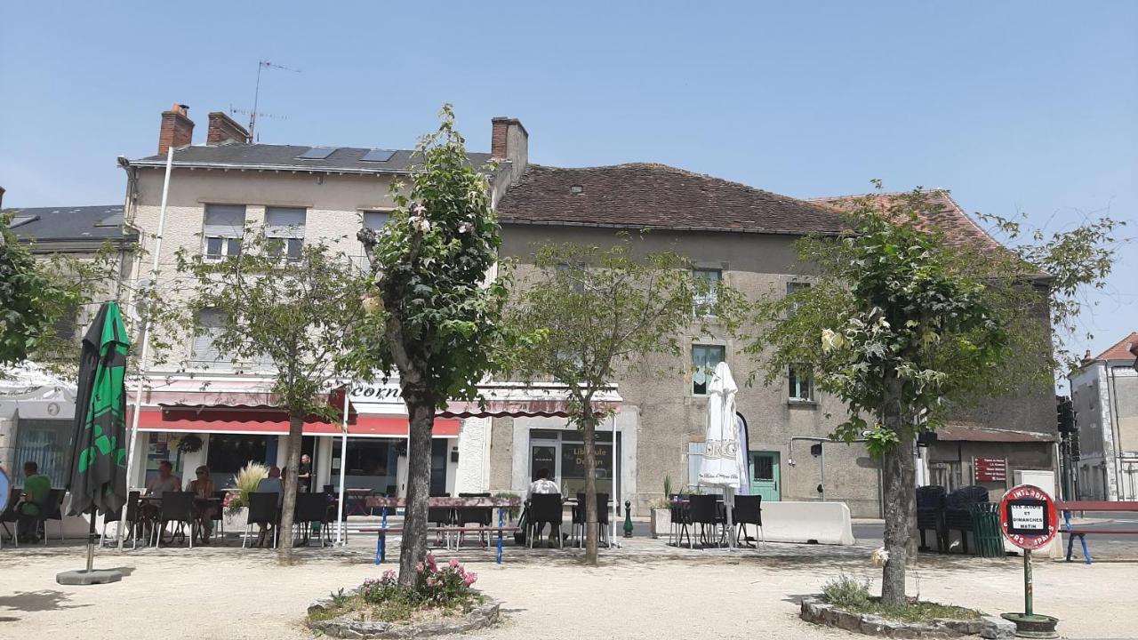 GÎte Déco Magnac-Laval Exterior foto