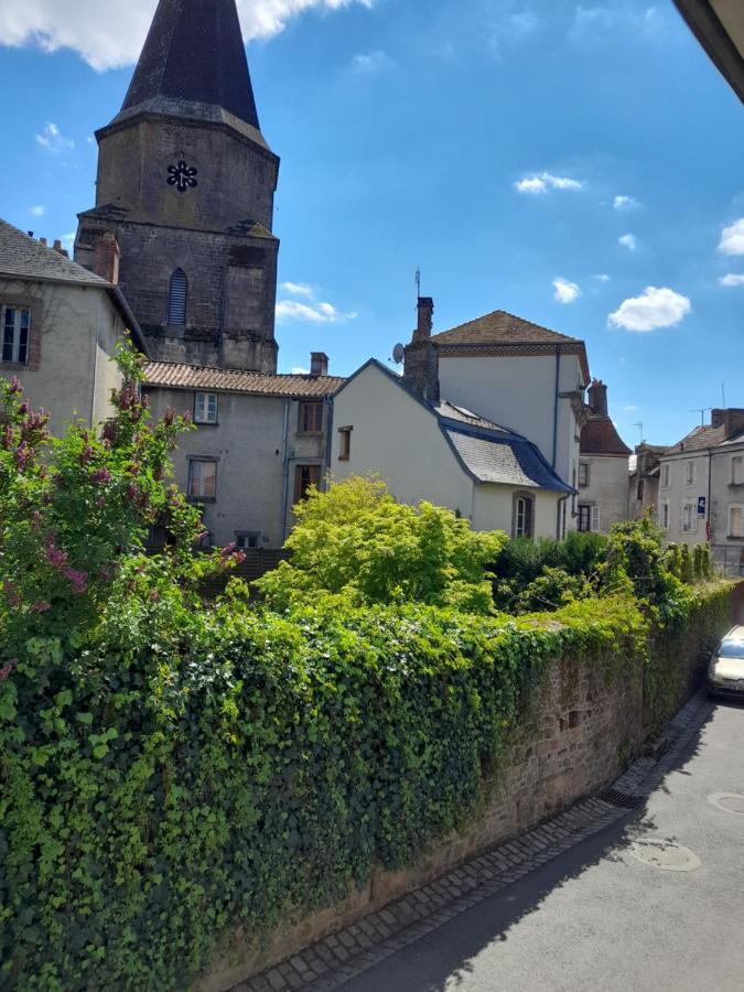 GÎte Déco Magnac-Laval Exterior foto